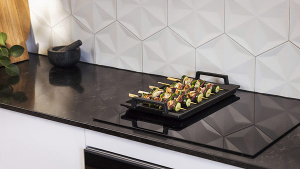 Grilling veggies on cooktop