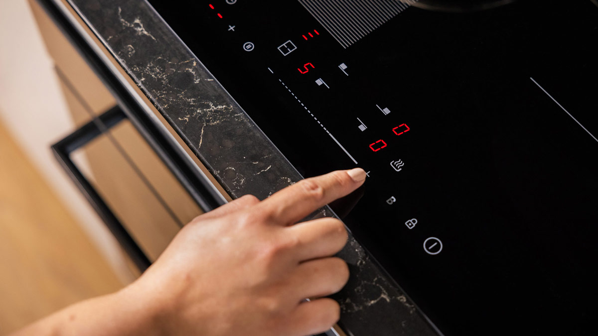 Induction Cooktop, 90cm, 5 Zones with Flexi Zone Haier Australia